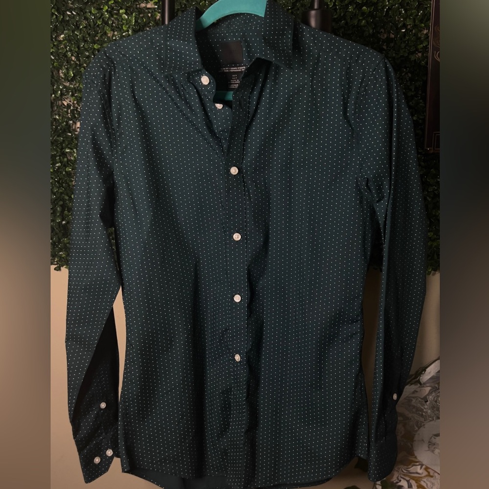 H&M easy iron green dotted slim fit shirt